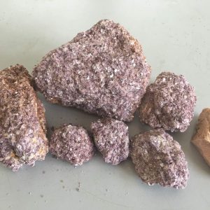 Lithium ore (lepidolite)